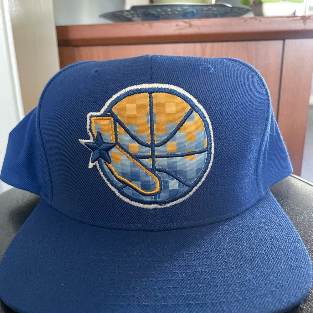 Golden State Warriors Basketball Mitchell & Ness hat
